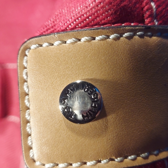 Tommy Hilfiger Purse - Picture 6 of 6